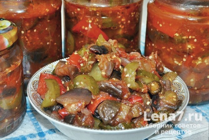 Баклажанная «Десяточка» с огурцами и перцем в томатном соусе