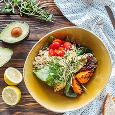 Салат с авокадо: рецепты мясных, рыбных и вегетарианских блюд