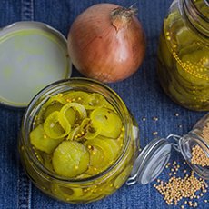 Салат на зиму из огурцов с луком: рецепты