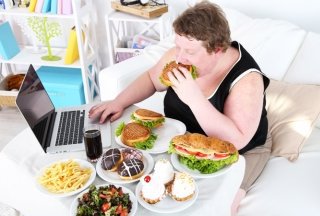 Нарушения пищевого поведения и основные причины переедания