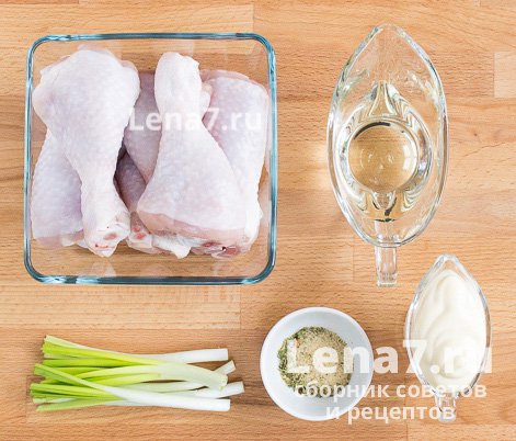 Ингредиенты для приготовления жареных куриных ножек