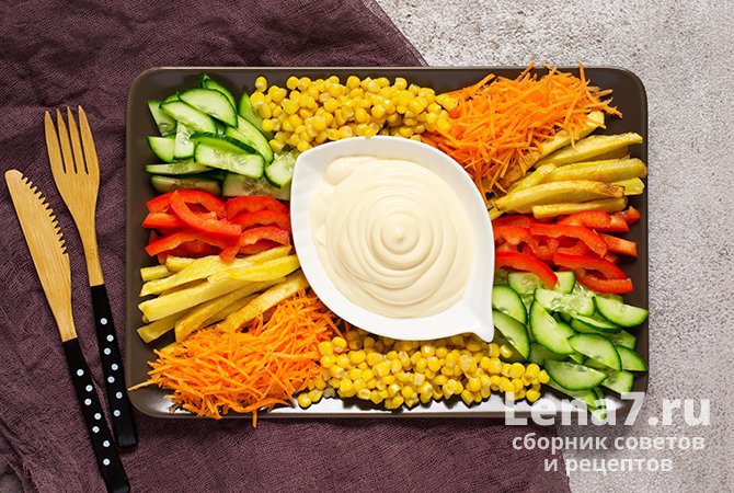 Салат «Козел в огороде» с овощами и картошкой фри