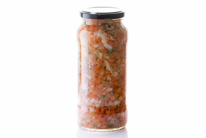 Салат «Витаминный» из огурцов, моркови и тыквы на зиму